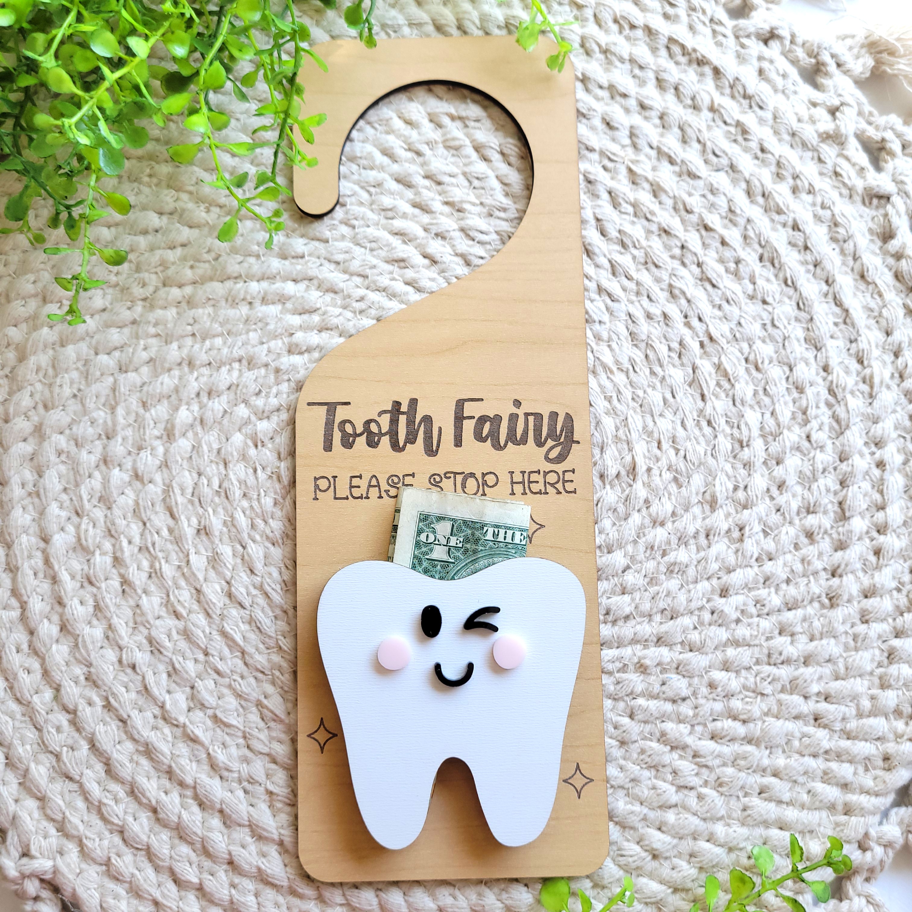 Winking Tooth Fairy Door Hanger