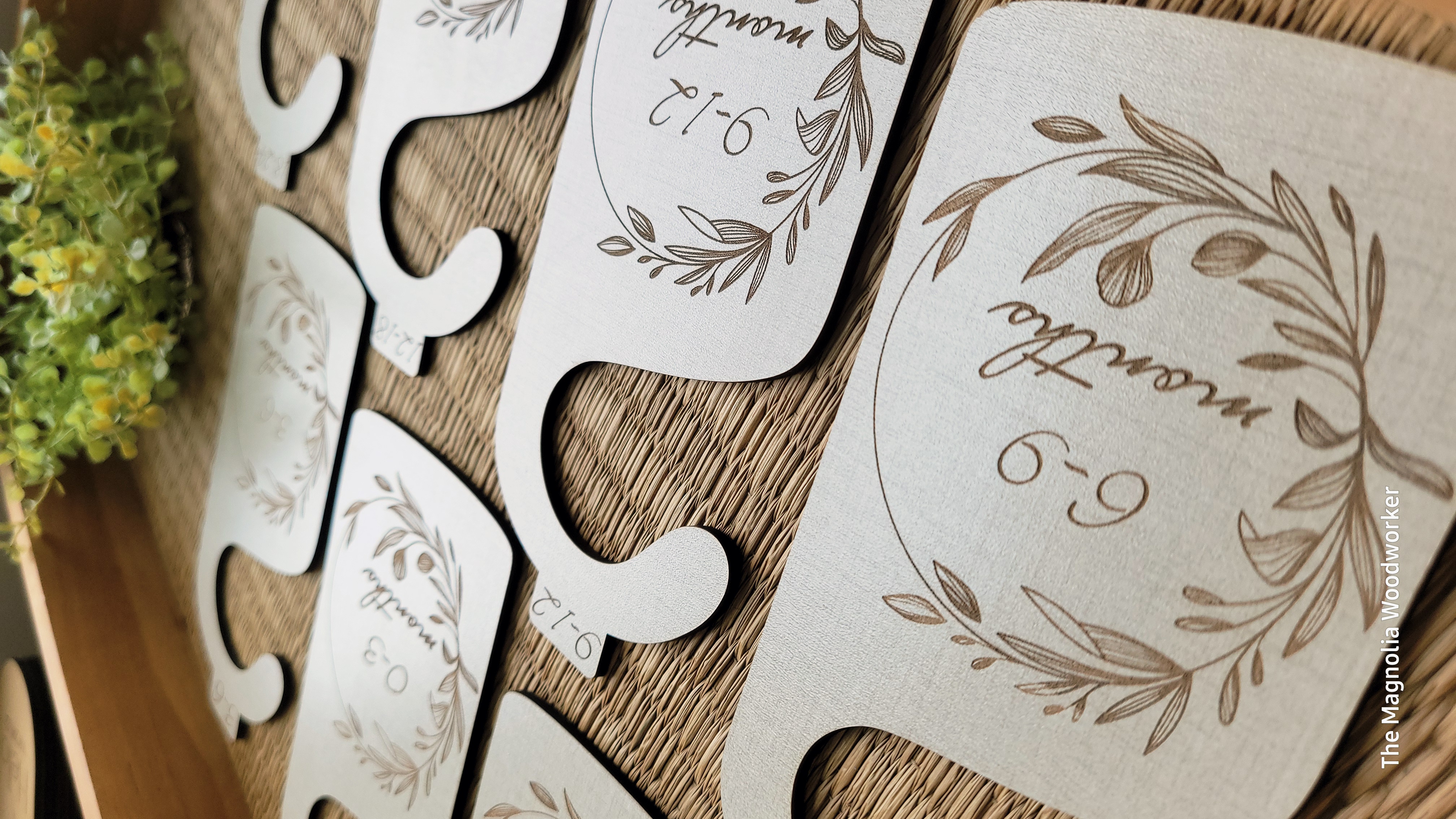 Wooden Baby Closet Dividers - Greenery Wreath