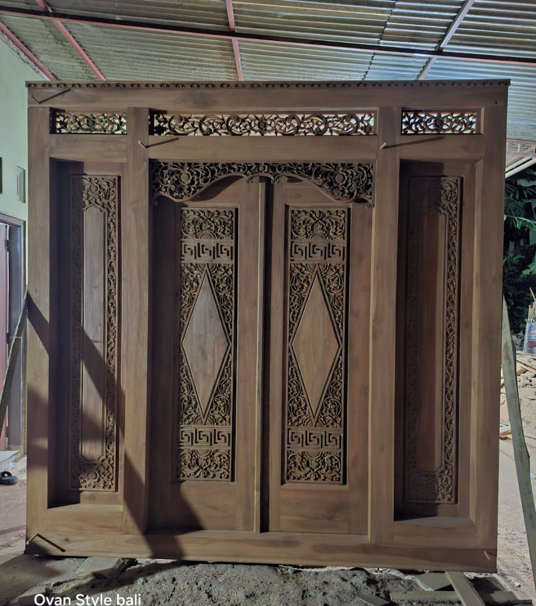 Pintu Kayu Ukir Bali