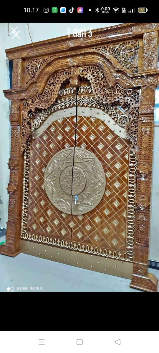 Pintu Gebyok Ukir Kayu Jati