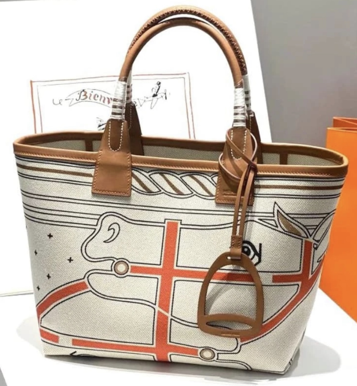 Hermès Horse Ivory Tote 2025
