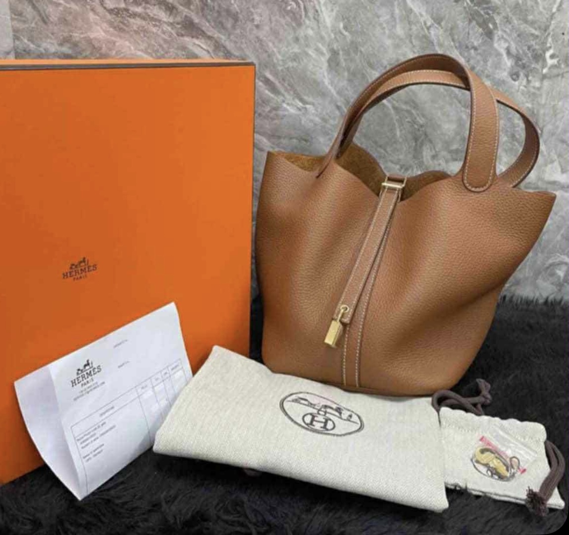 Hermes Gold Togo Leather Picotin 22 Handbag