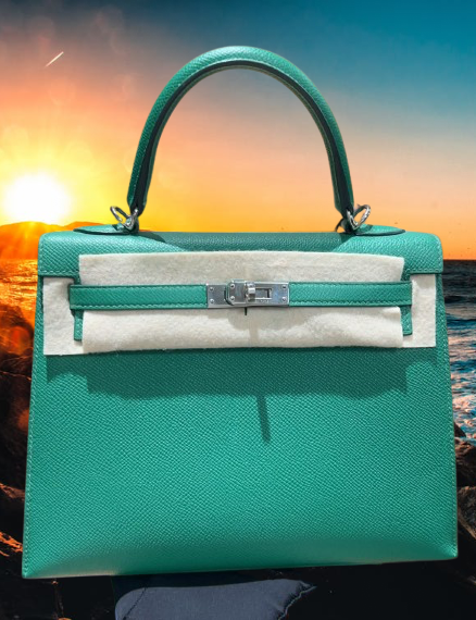 Hermes Vert Epsom Leather Kelly 25 Handbag