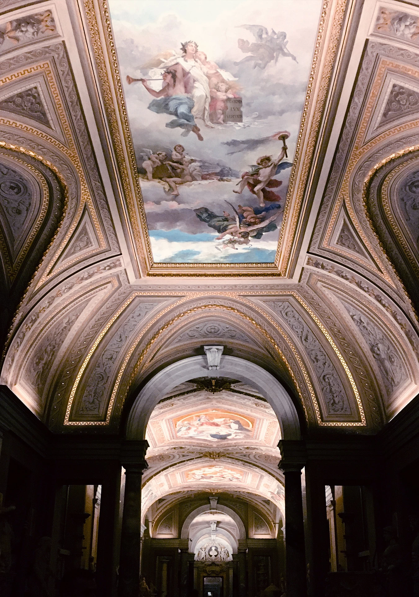 solitude at Vatican Museums