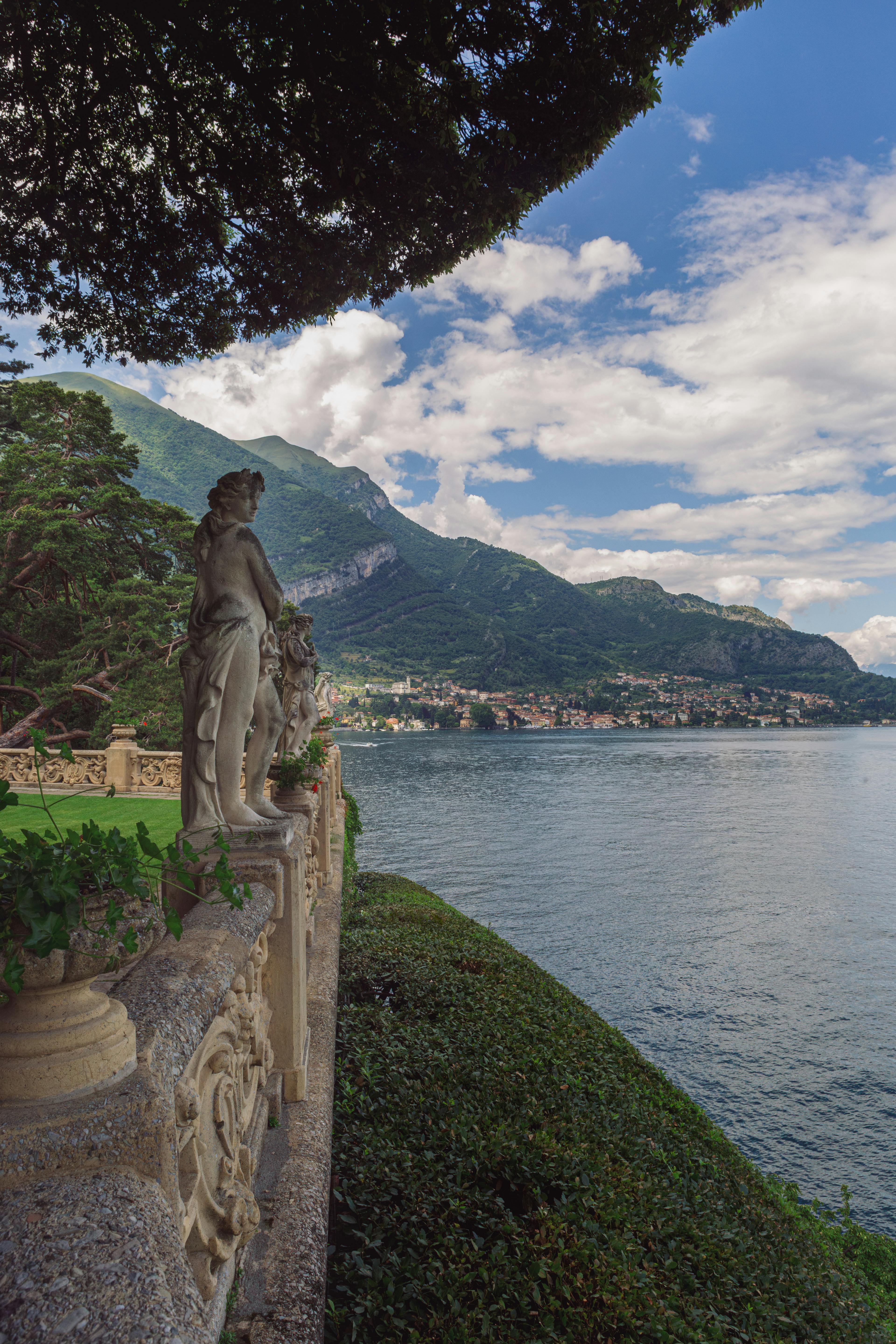 breakfast at the magnificent Villa del Balbianello