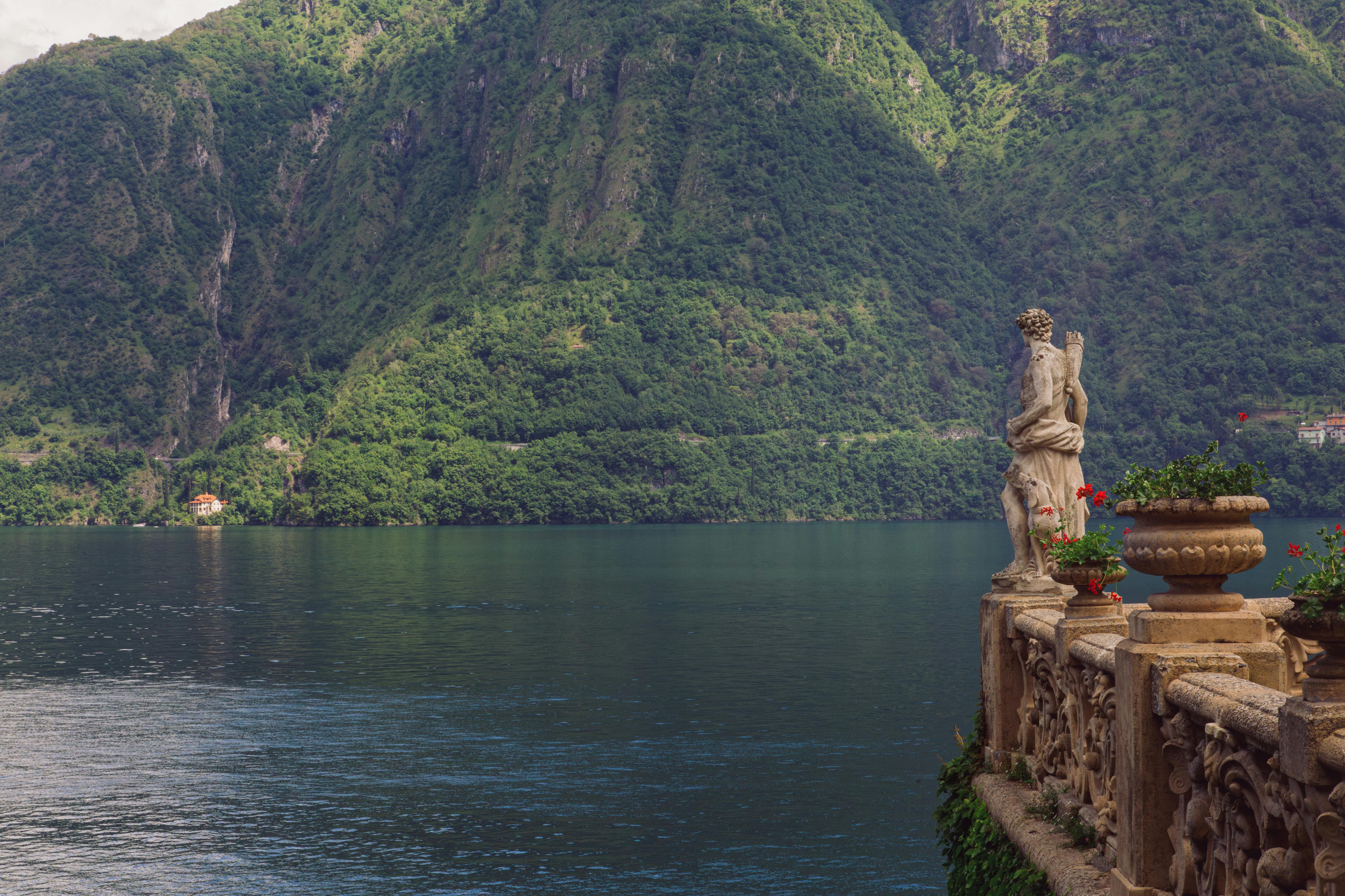 breakfast at the magnificent Villa del Balbianello