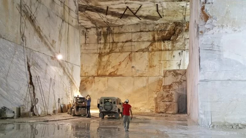 The White Heart of Tuscany - Michelangelo’s Legacy