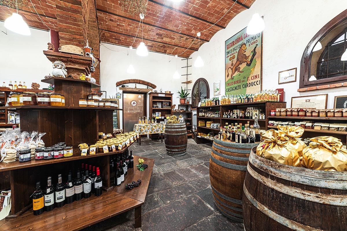 Handcrafted Liqueurs - Tuscan Distillery VIP Tour and Authentic Tuscan Lunch