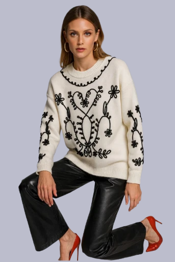 Pull en laine brodé