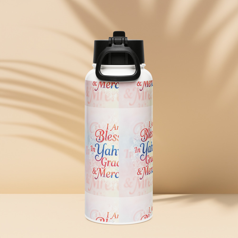 Stainless steel water bottle with a straw lid