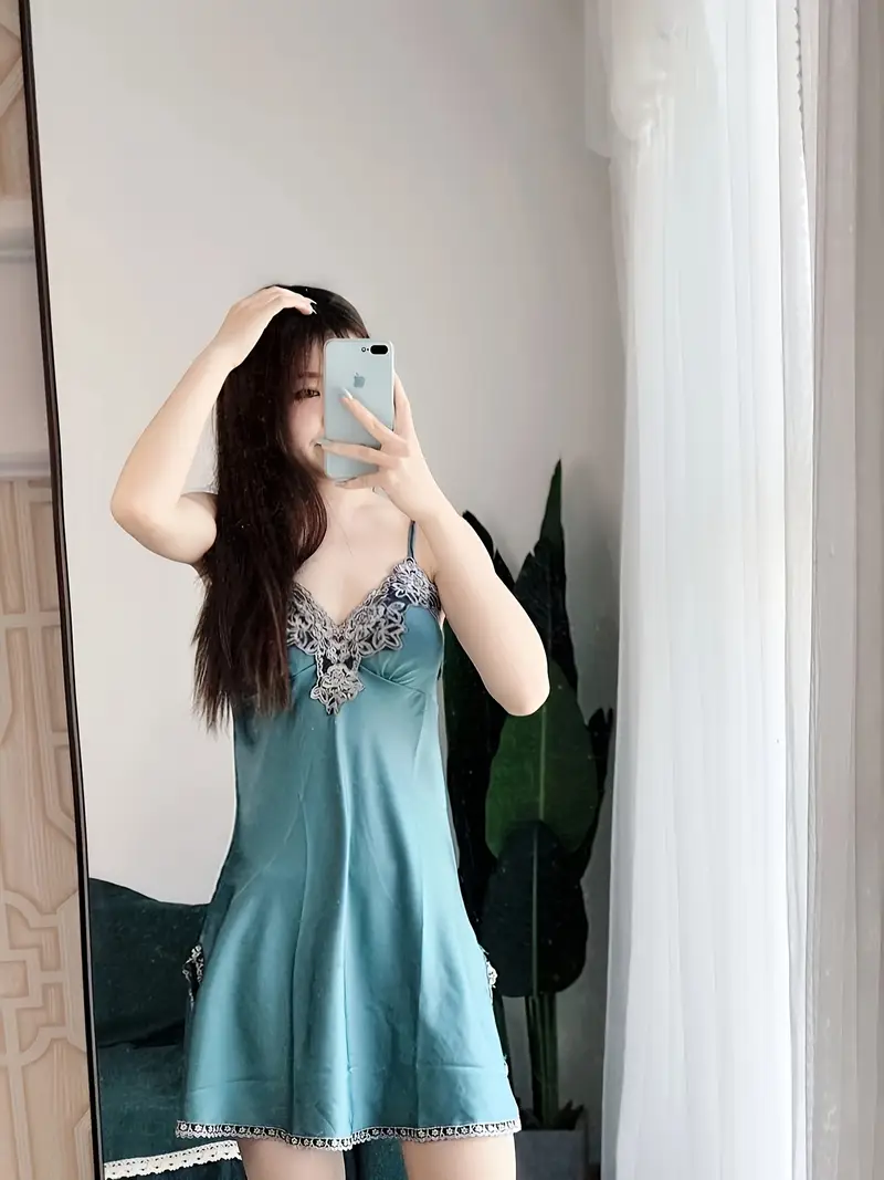 Luxurious Comfort Meets Sensual Style: 2025 Women's Plus Size Pajama Set!