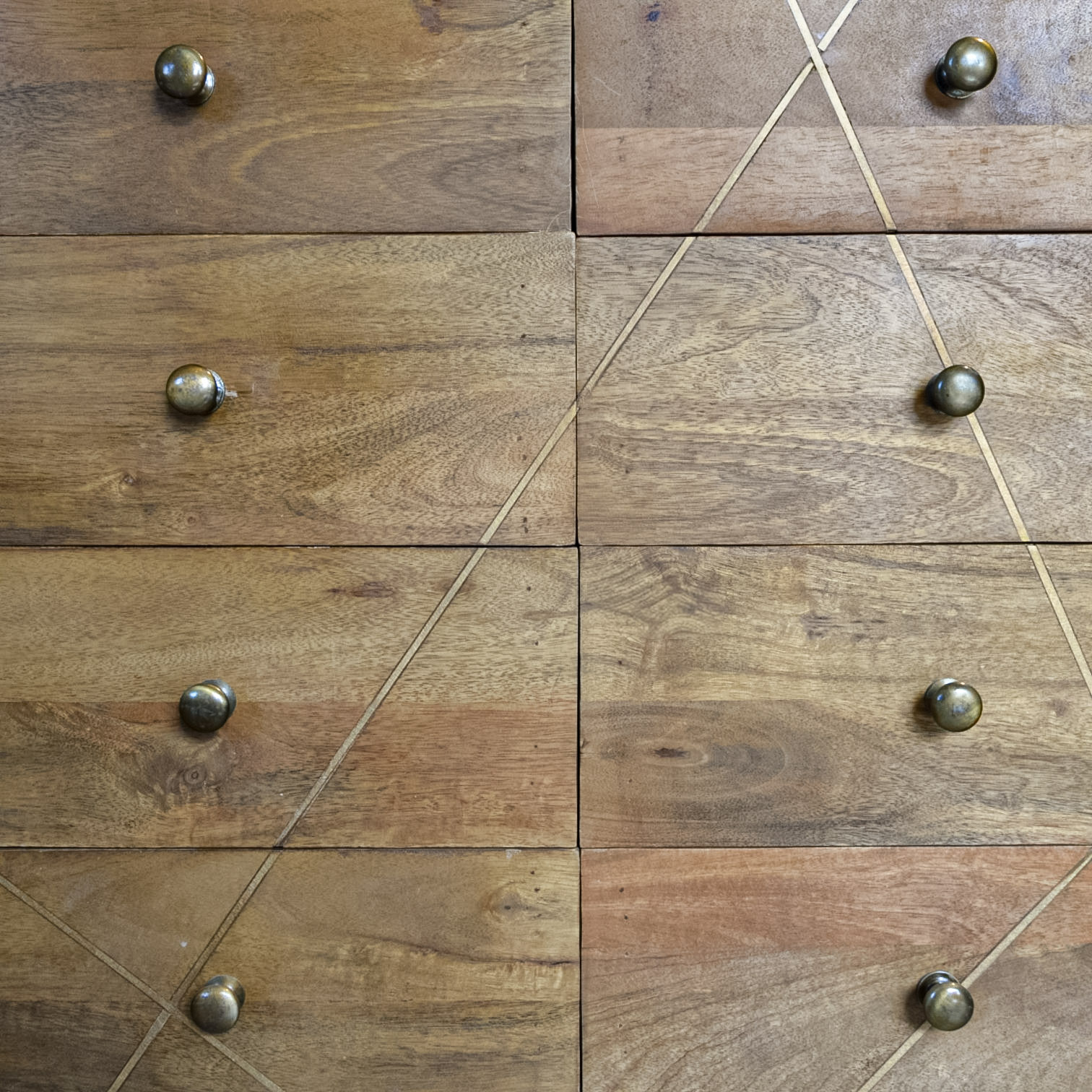 BUFETERO INDIA 2P 6C TRIKONA INMU1901