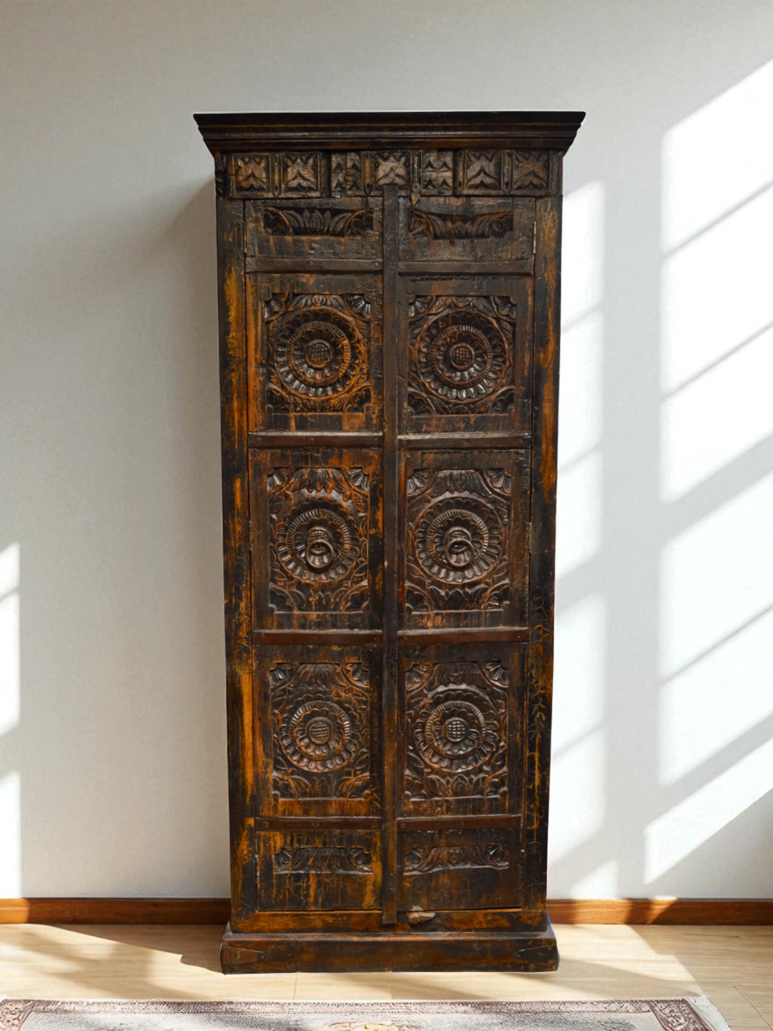 ARMARIO ALTO 2P TALLADO KALYAN IN23AESM148