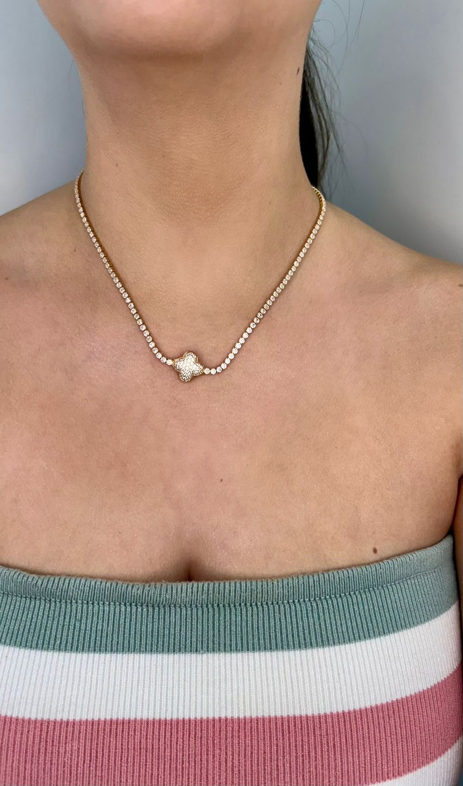 Colar Riviera com Pingente Central de Trevo Cravejado