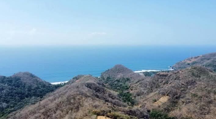 🔅🔅LA LIBERTAD  venta de terreno en la perla por El Zonte después del segundo túnel🔅🔅