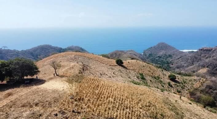 🔅🔅LA LIBERTAD  venta de terreno en la perla por El Zonte después del segundo túnel🔅🔅