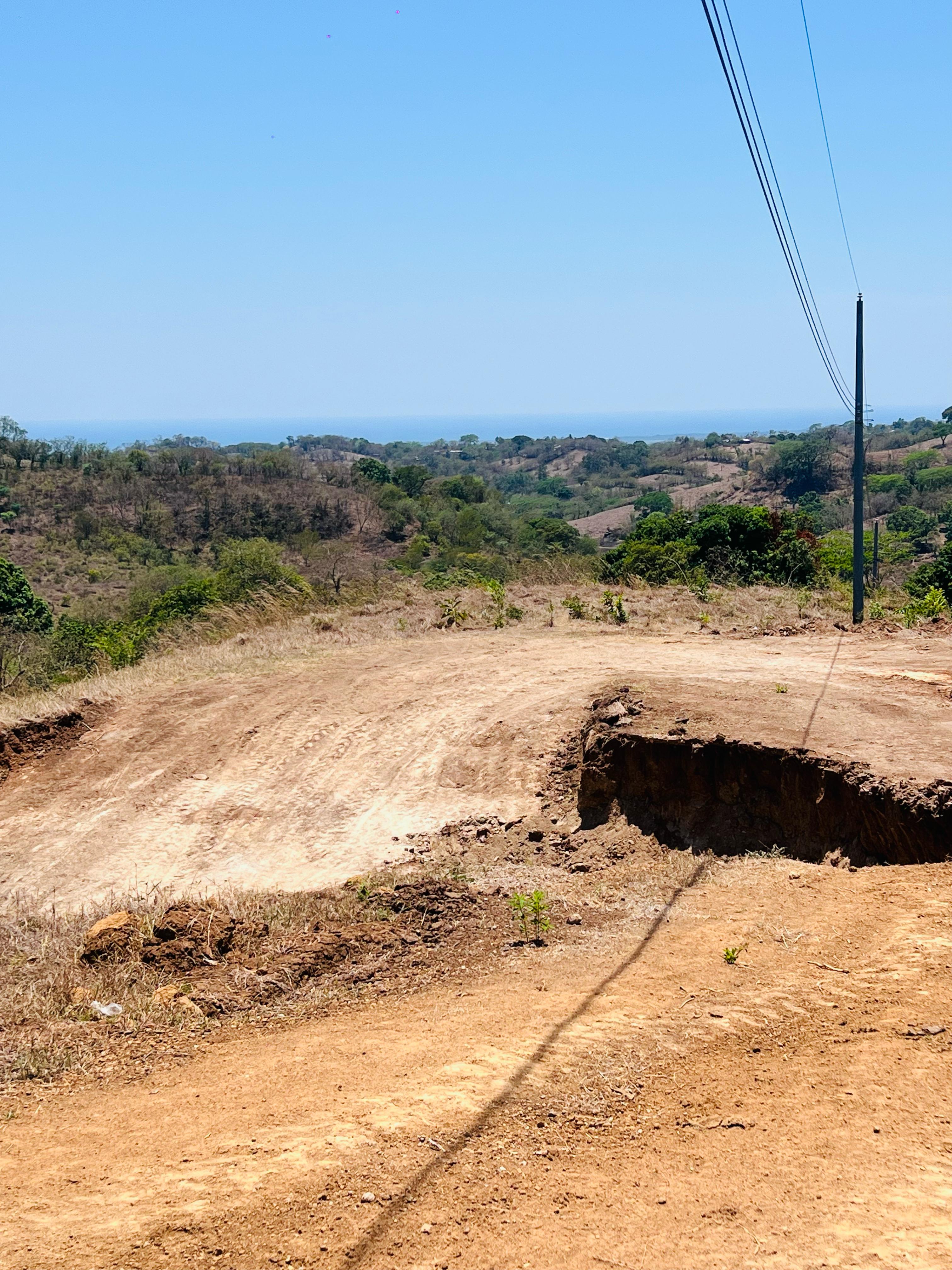 AHUACHAPAN TERRENO DE ESQUINA GUAYMANGO