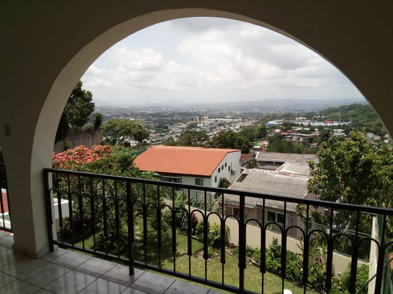 LOMAS DE SAN FRANCISCO SAN SALVADOR