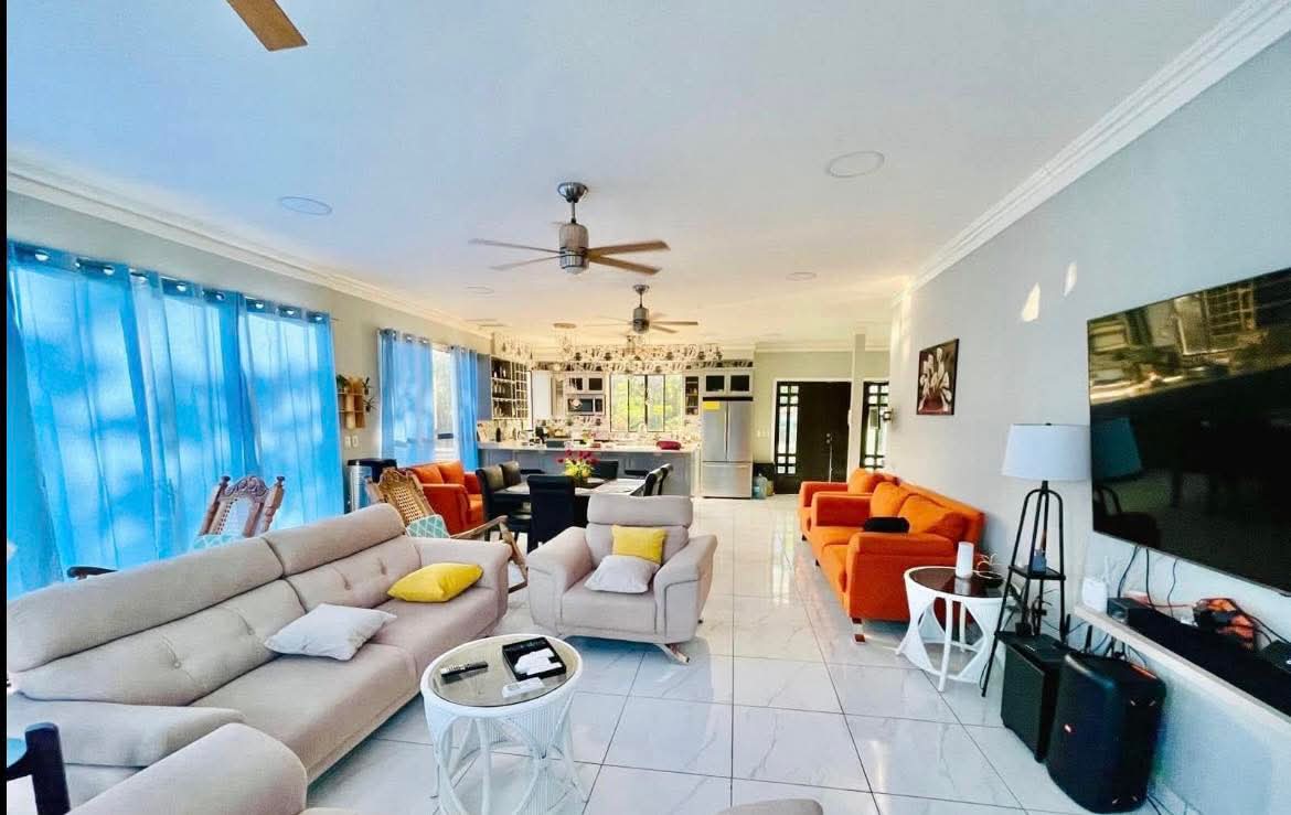 HUIZUCAR CASA DE CAMPO AMUEBLADA 