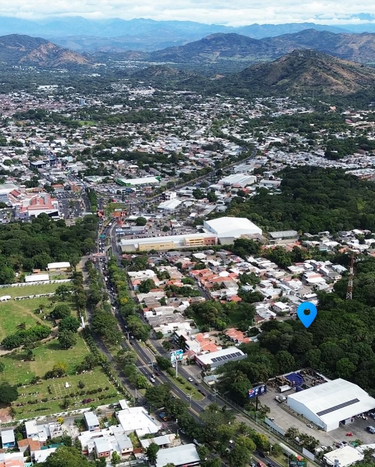 SANTA ANA TERRENO PLANO LOMA ALTA