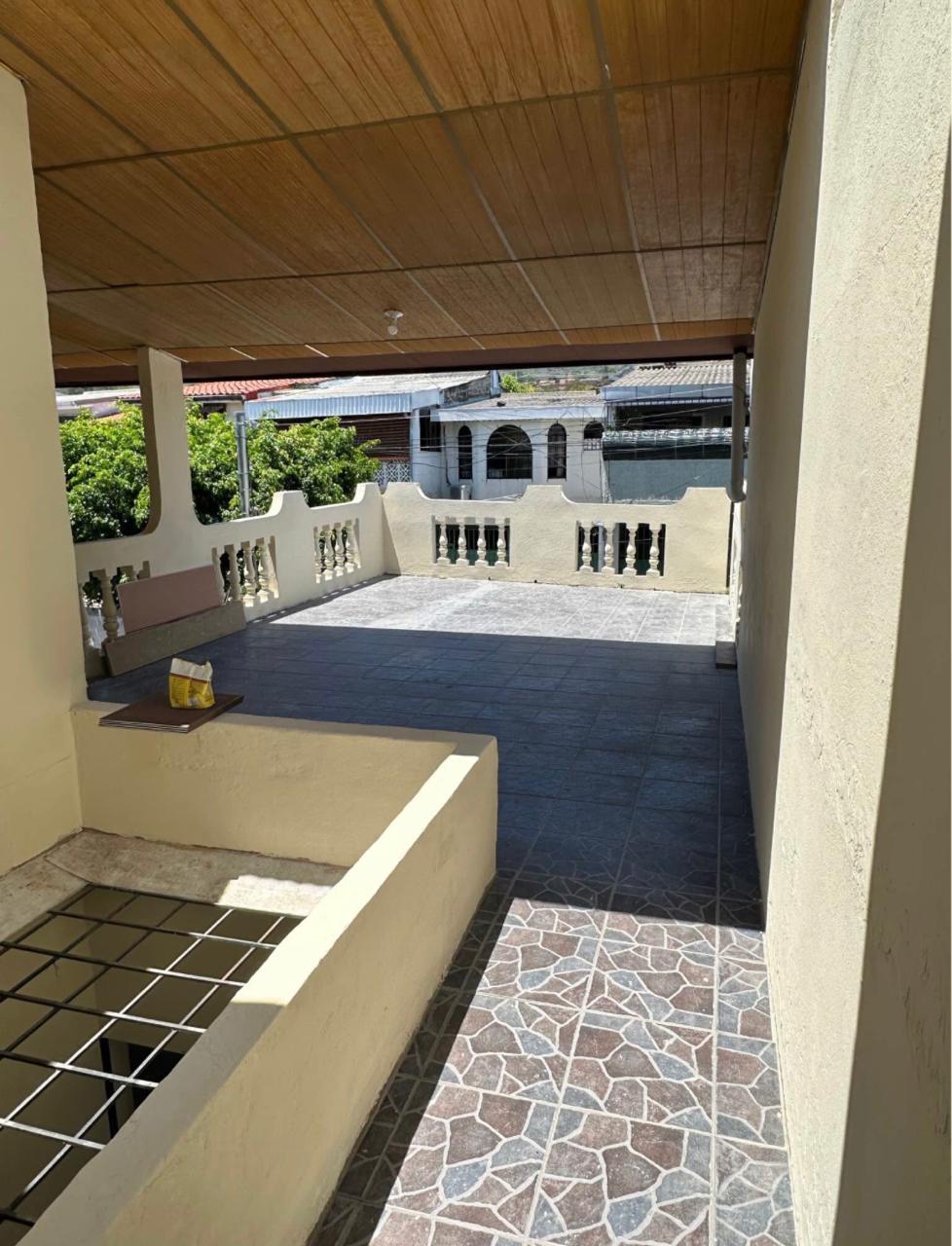 CASA EN LA SABANA POR PLAZA MERLIOT