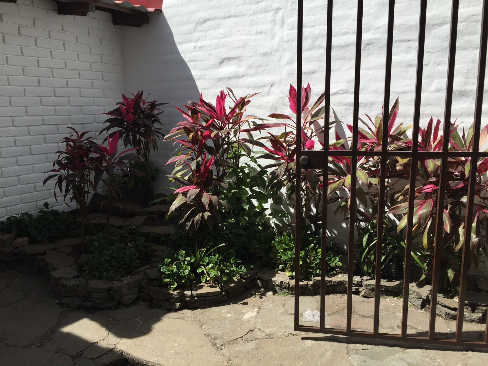 CASA LOS SANTOS 2 SOYAPANGO