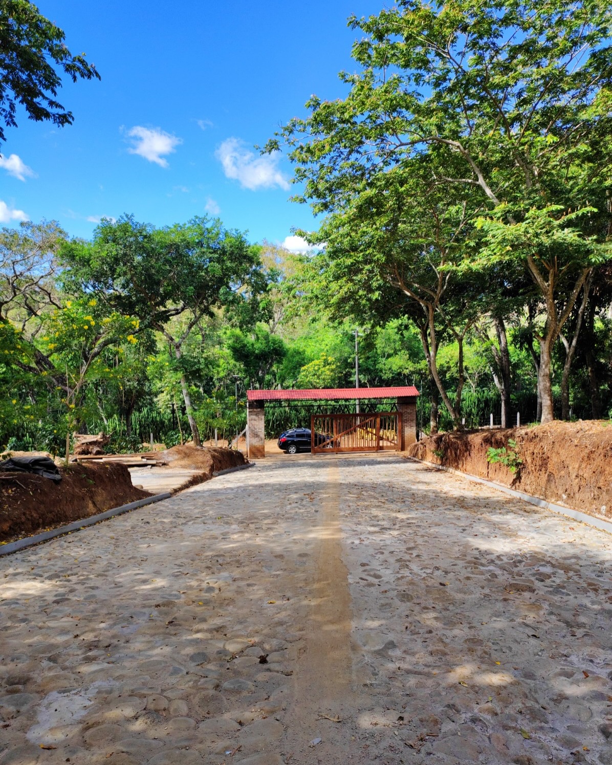 LOTES RES PRIVADA A 2KM DEL CENTRO DE AHUACHAPAN