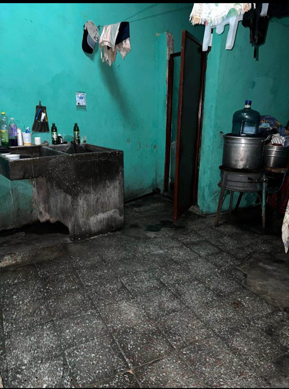 CASA EN AYUTUXTEPEQUE 