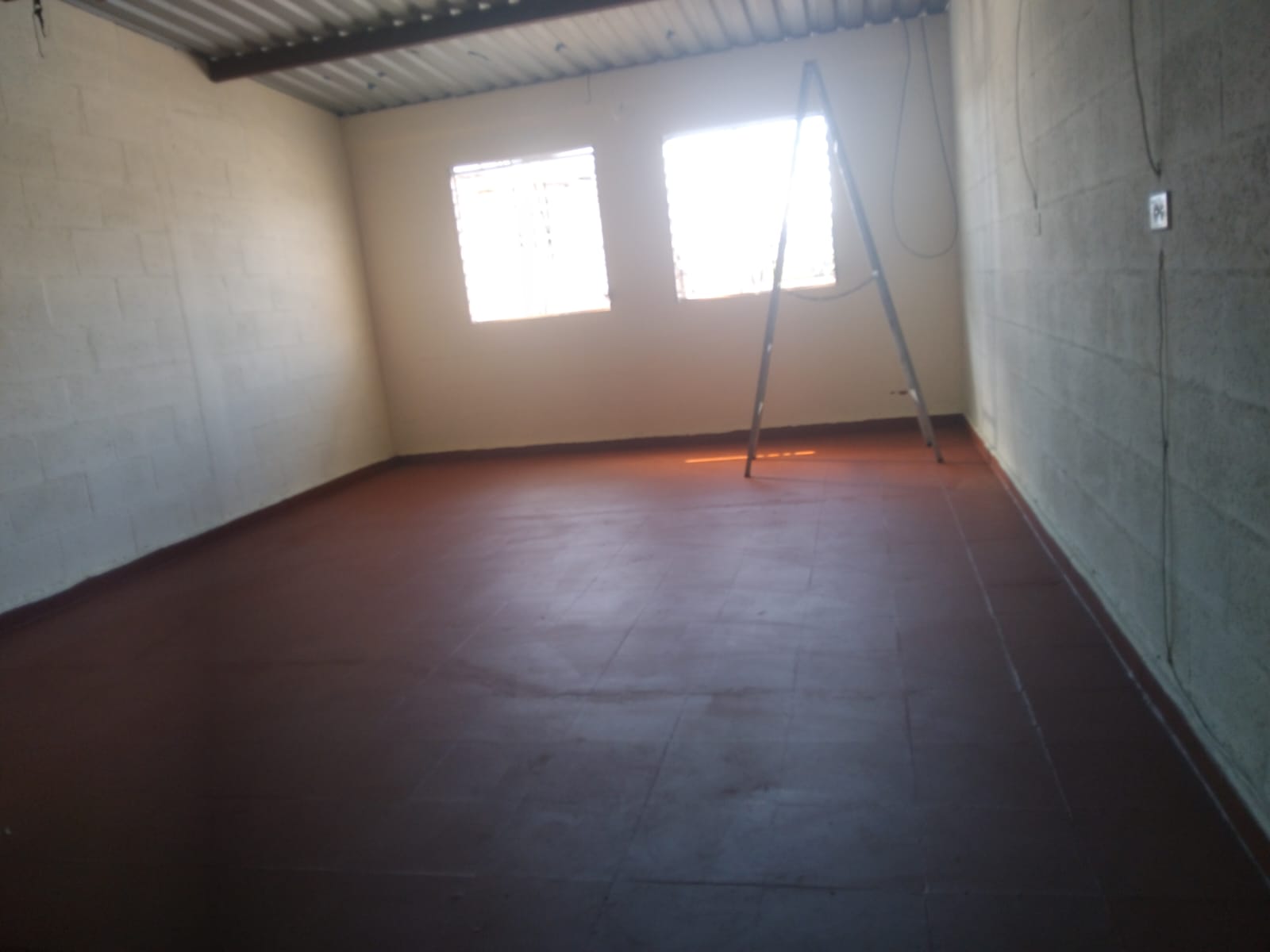 CASA DOS NIVELES LA CAÑAS ILOPANGO