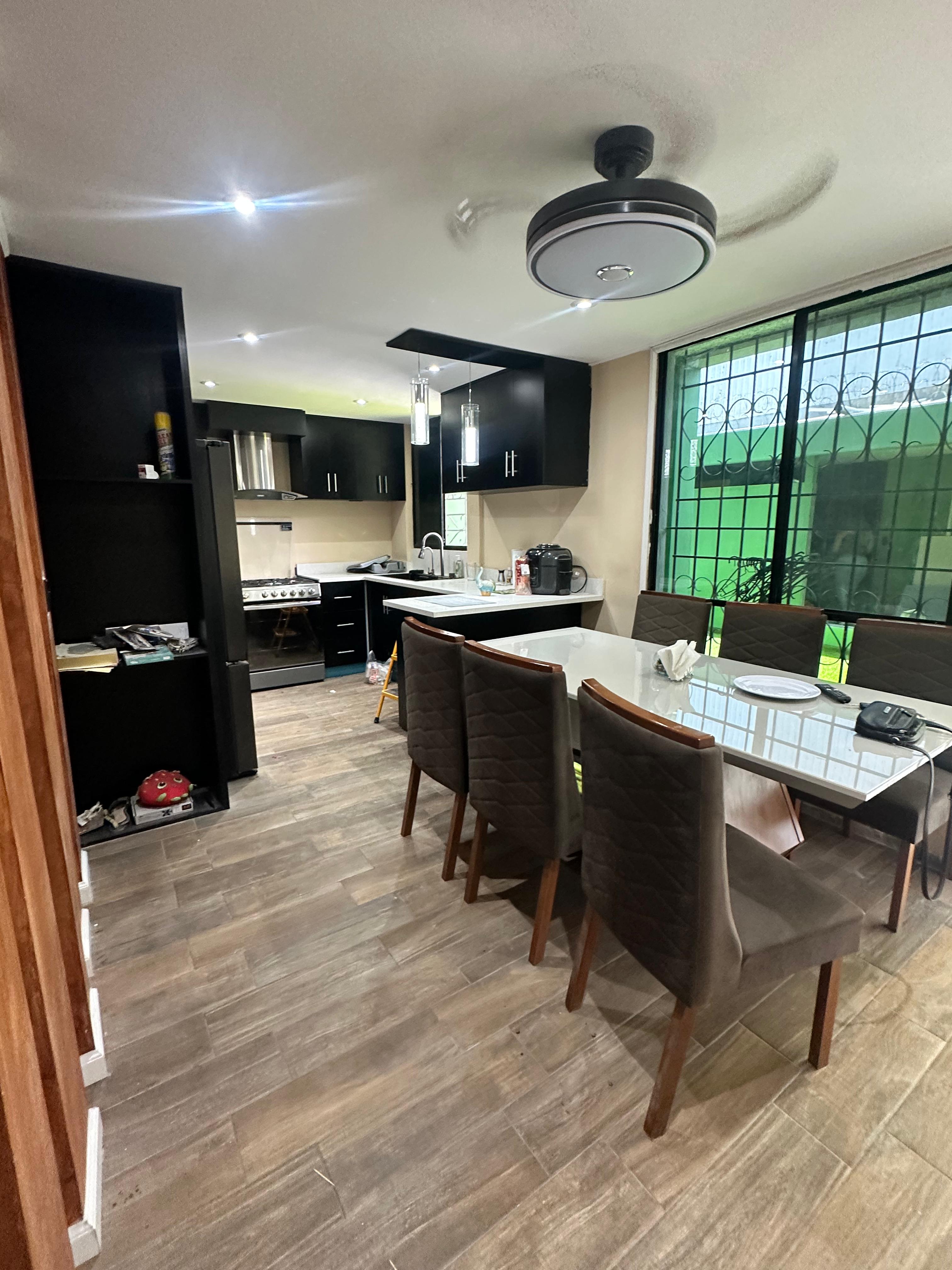 SE ALQUILA CASA AMUEBLADA  EN LA RABIDA 