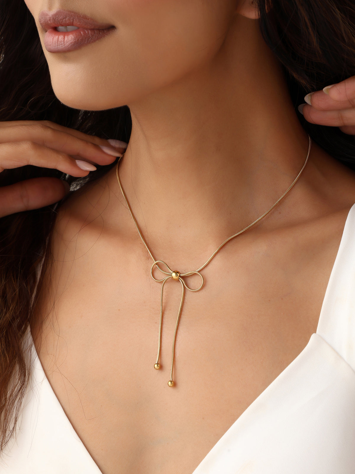 Large Bow Necklace 