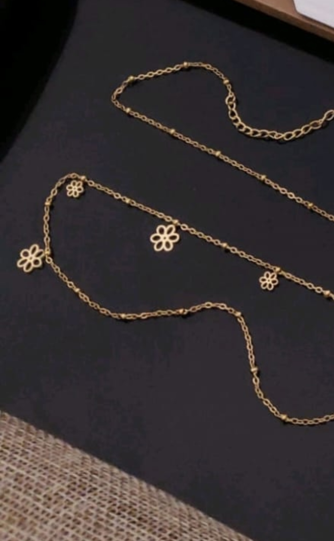 Minimal flower charm waist chain