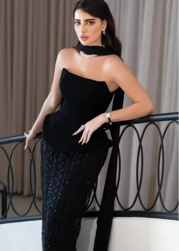 Elegant Black Evening Gown