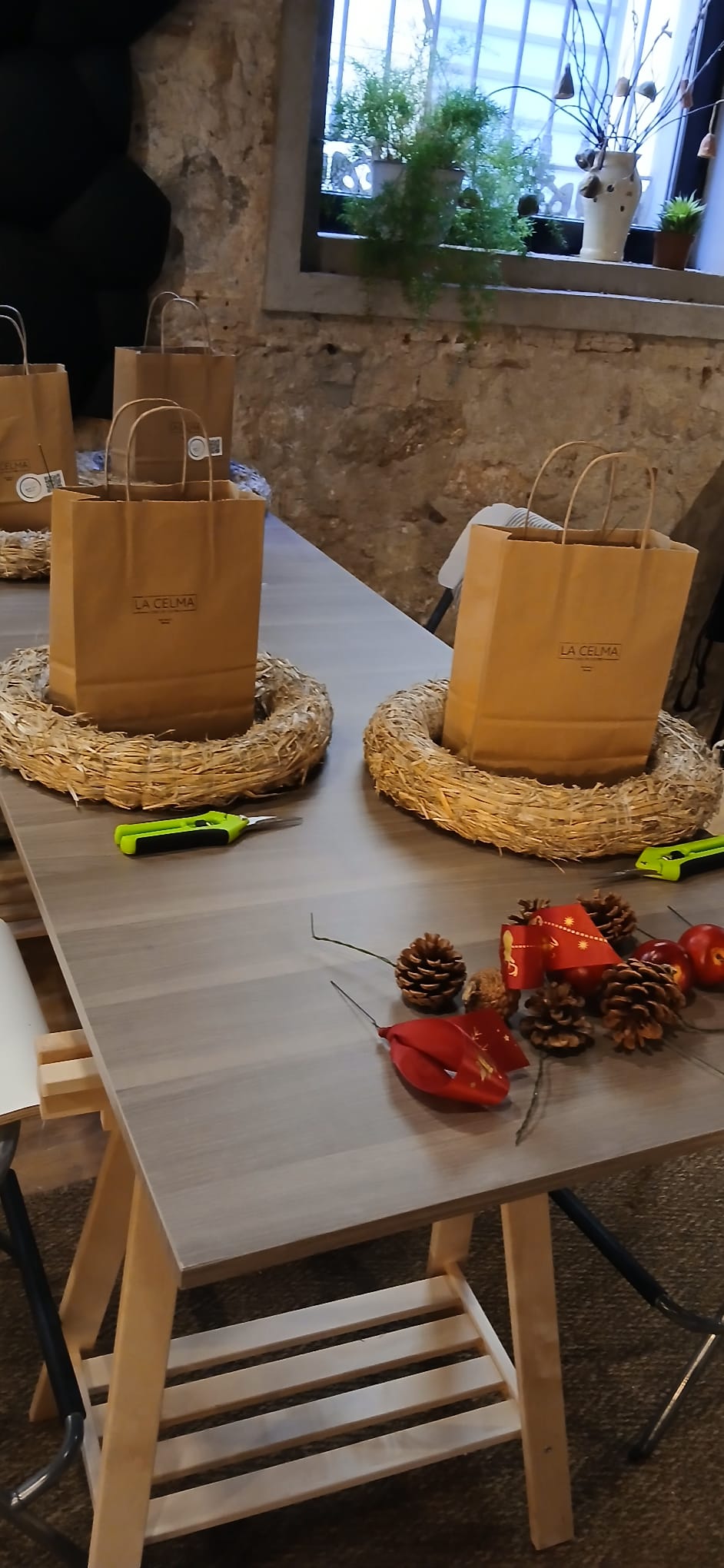 TALLER DE CORONA DE ADVIENTO