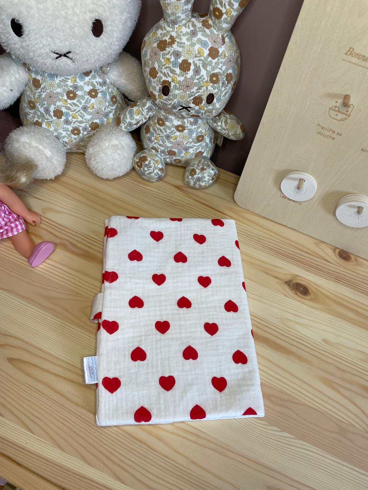 Protège carnet de santé Cœur-Cœur 