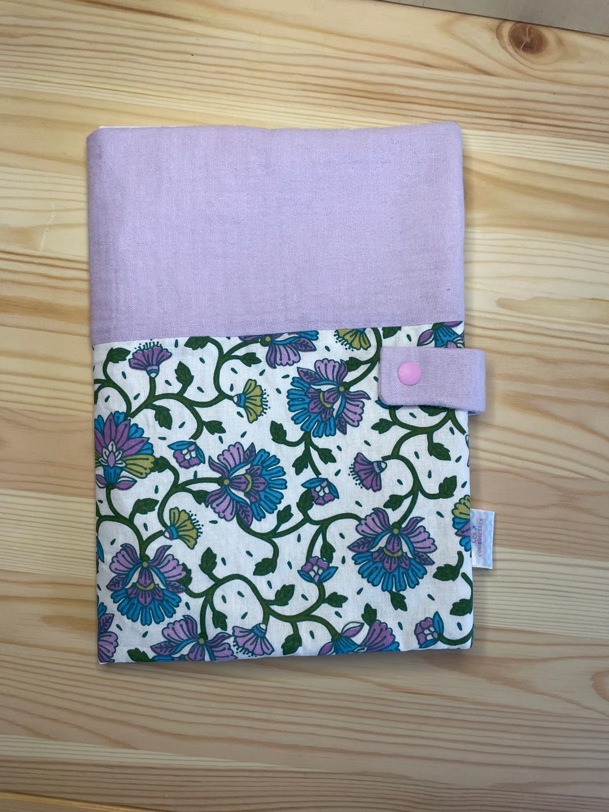 Protège carnet de santé Lotus