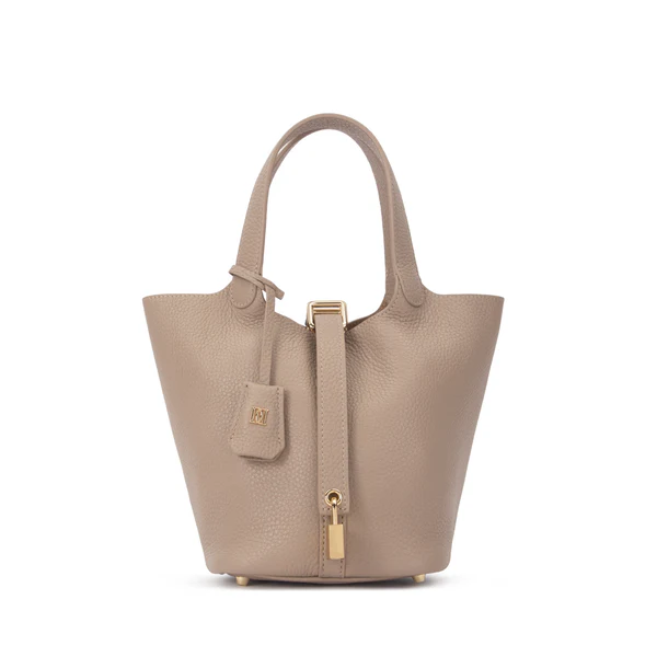 LEATHER BUCKET BAG MINI, DARK SAND