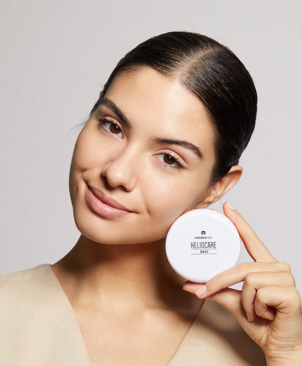 Oil-Free Compact SPF 50