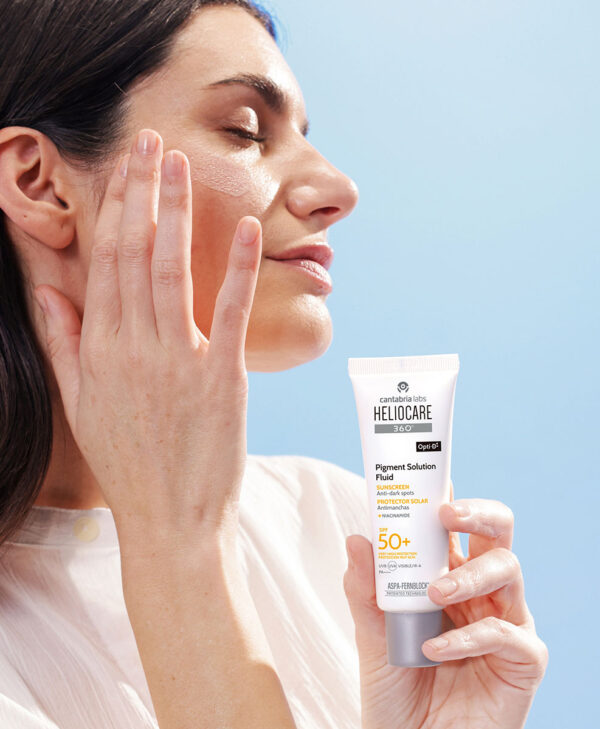 Pigment Solution Fluid SPF 50