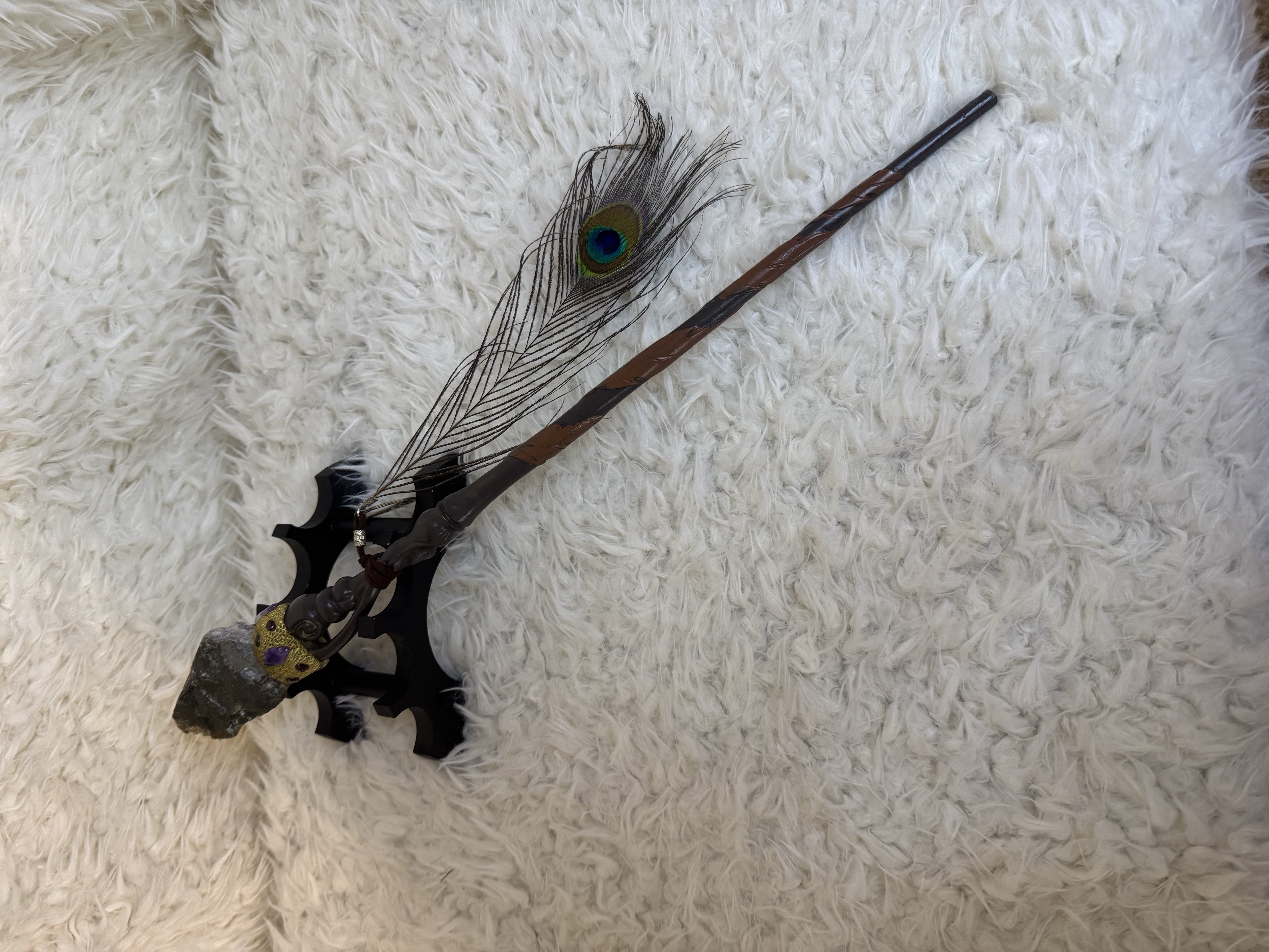 Peacock Amplification Wand 17 inches