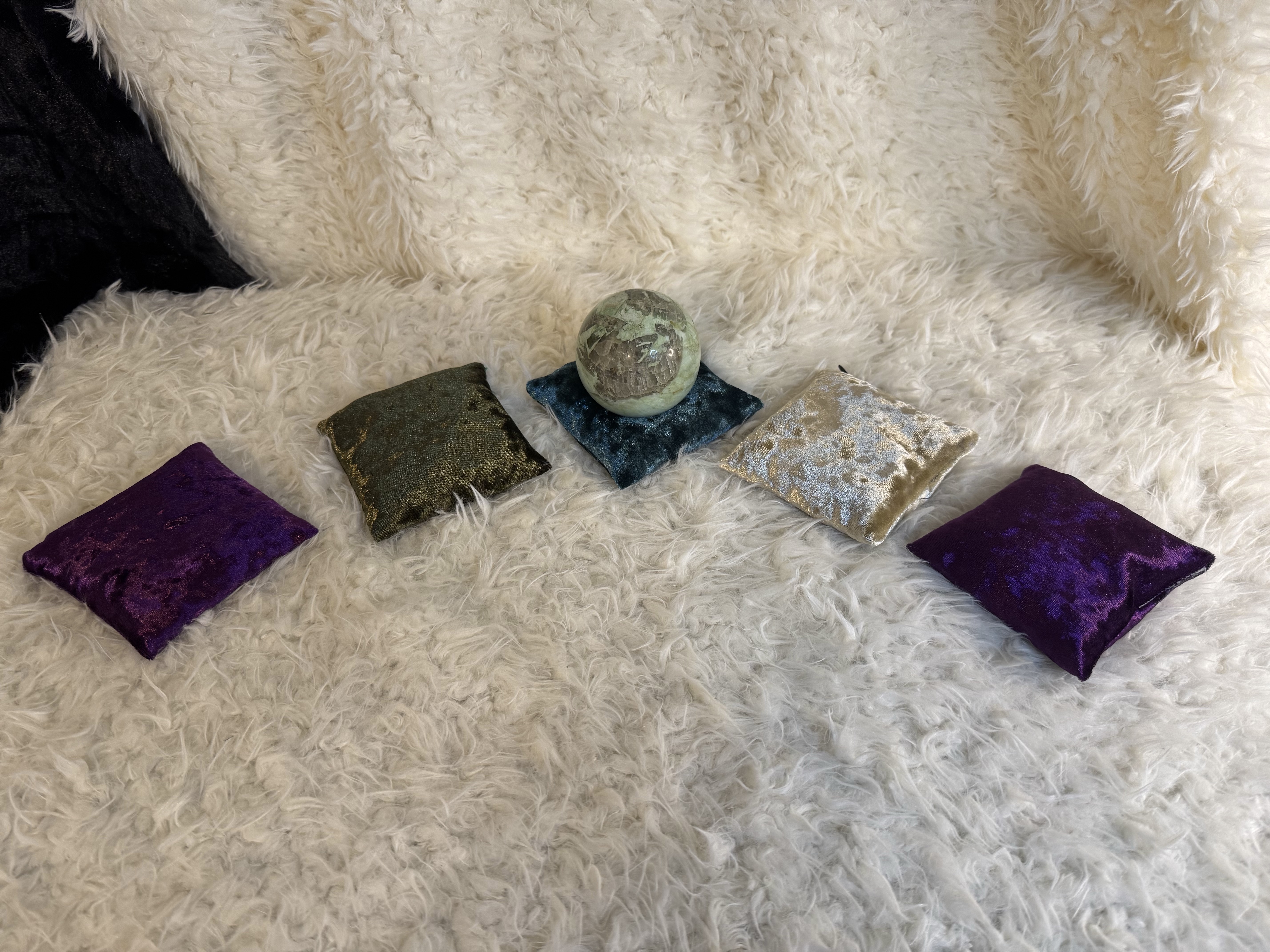 4in x 4in Velvet Sphere Display Pillow ( sphere not included )
