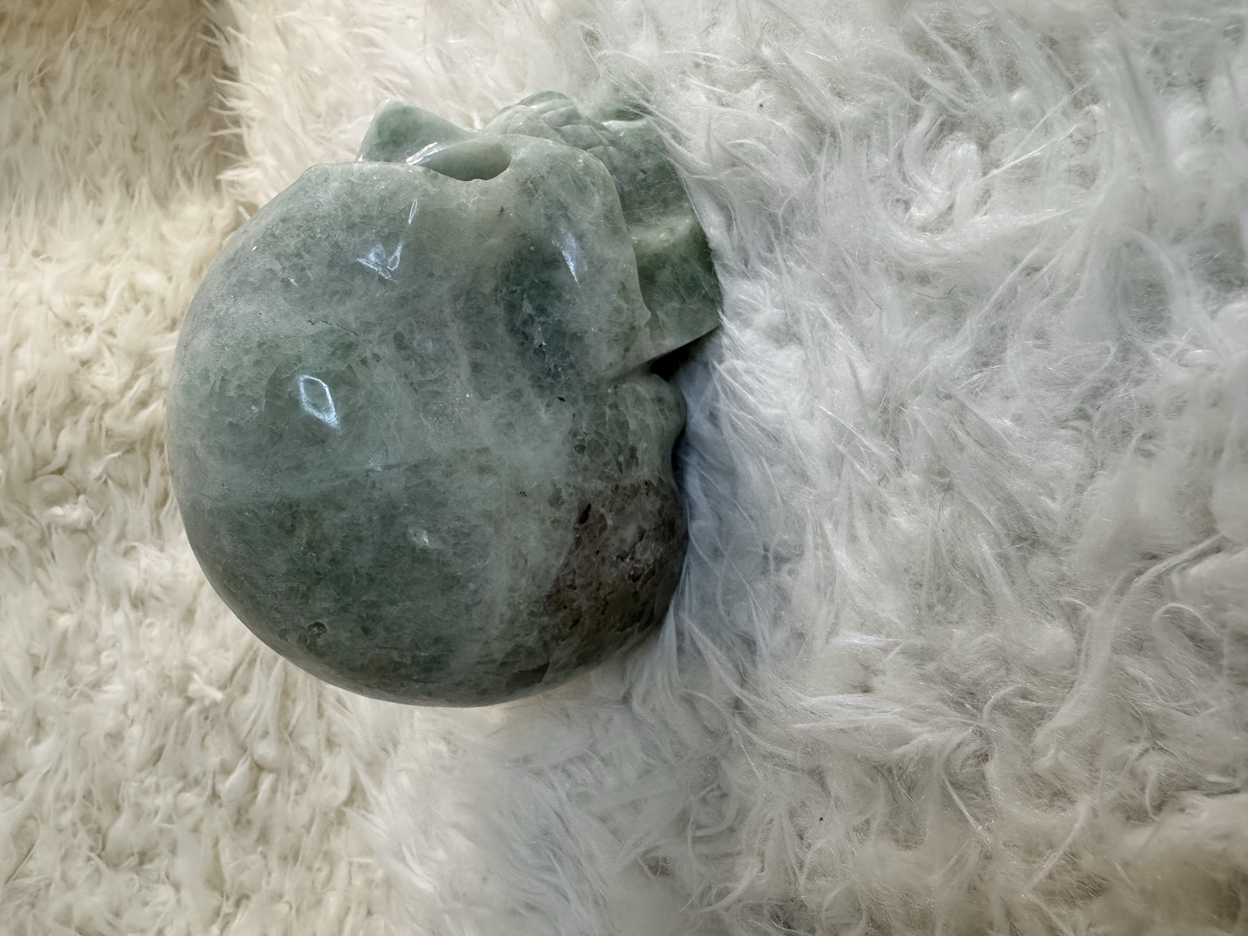 Flourite Skull 2.96 in W x 3.7 in H x 4.89 in L 