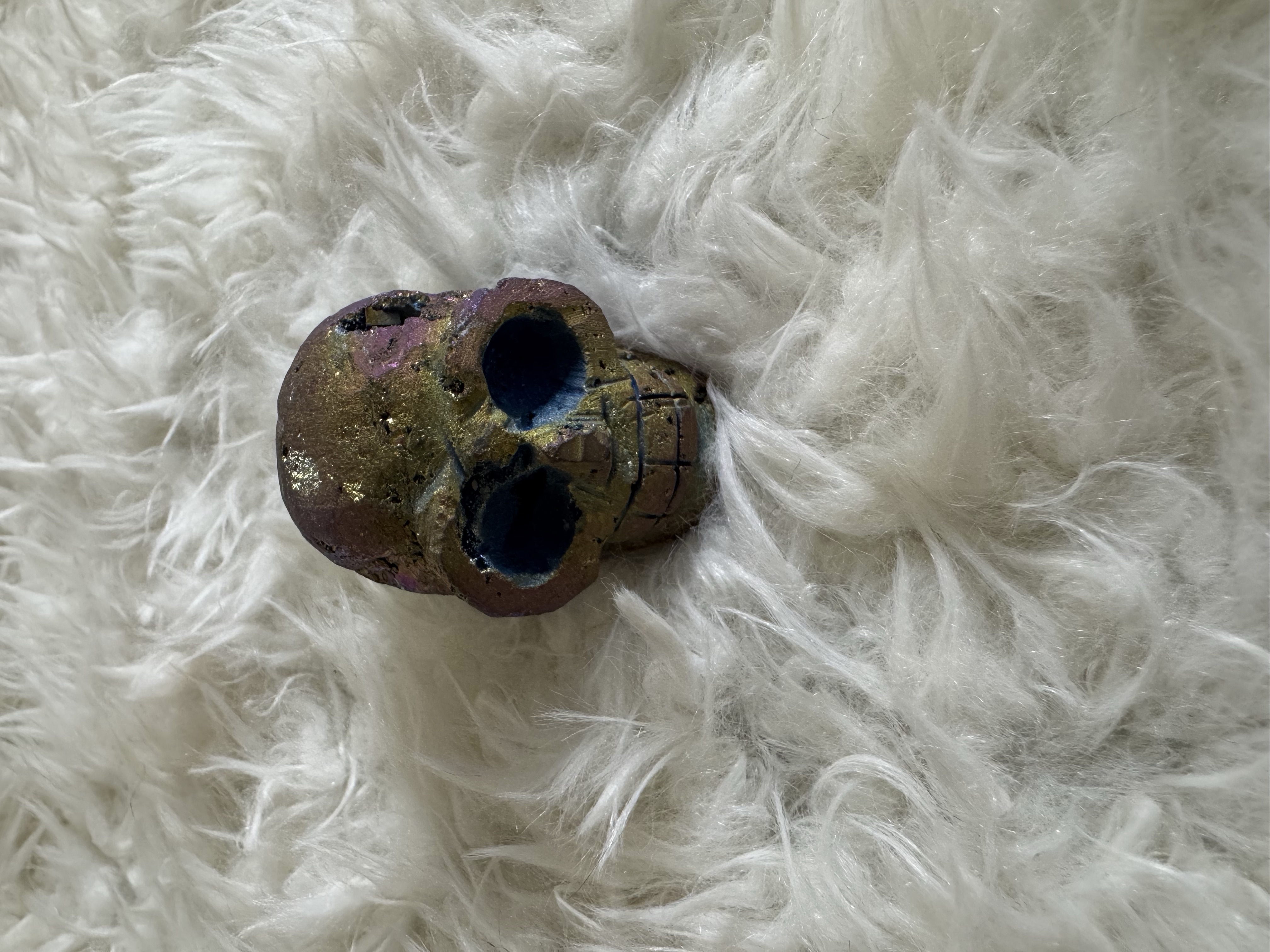 Titanium Aura Quartz Skull with Druzy Pockets 1.41 in W x 1.62 in H x 1.87 in L 