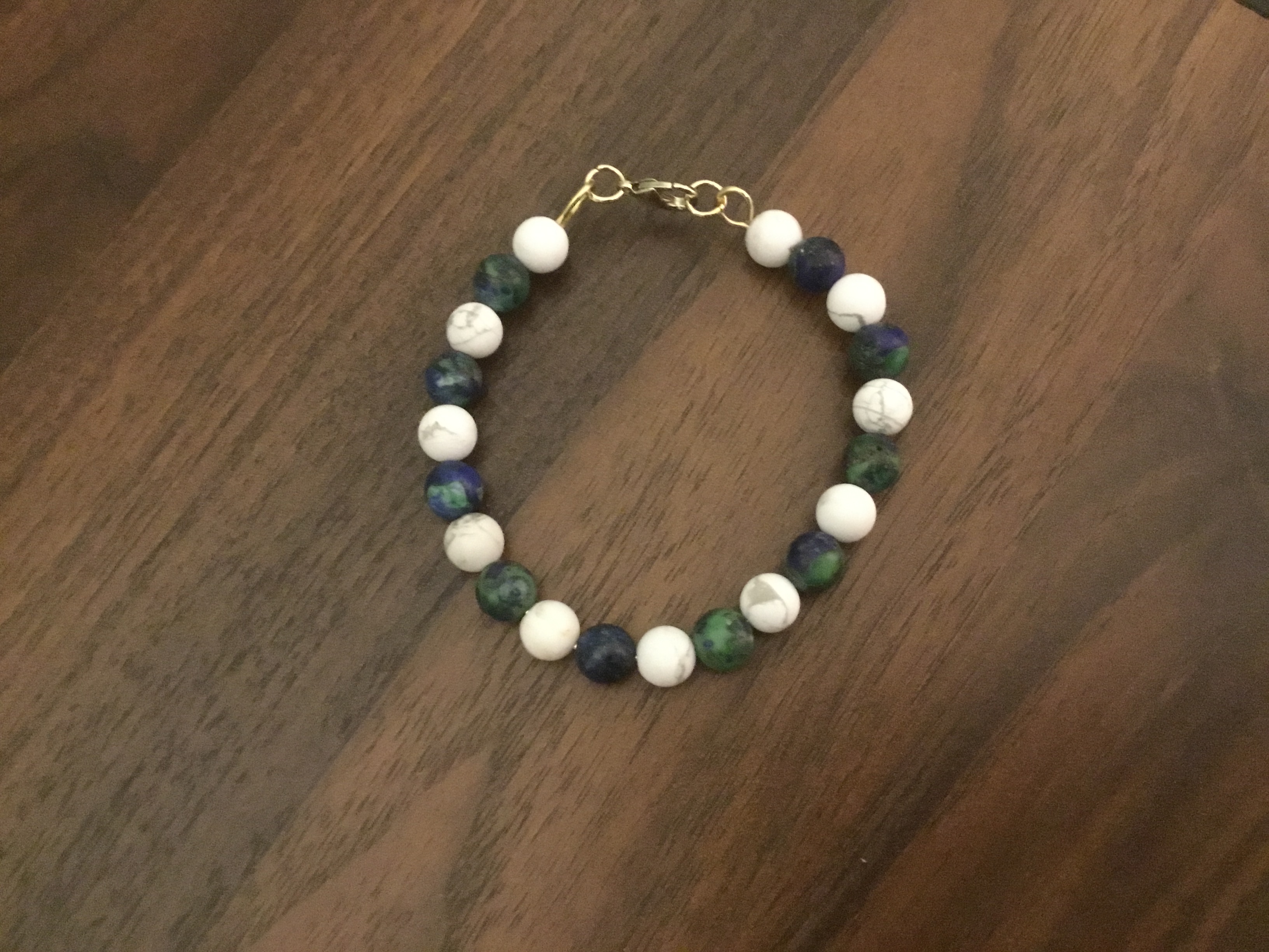 Chrysocolla and Howlite Lobster Claw Bracelet in gold 7.5 inches
