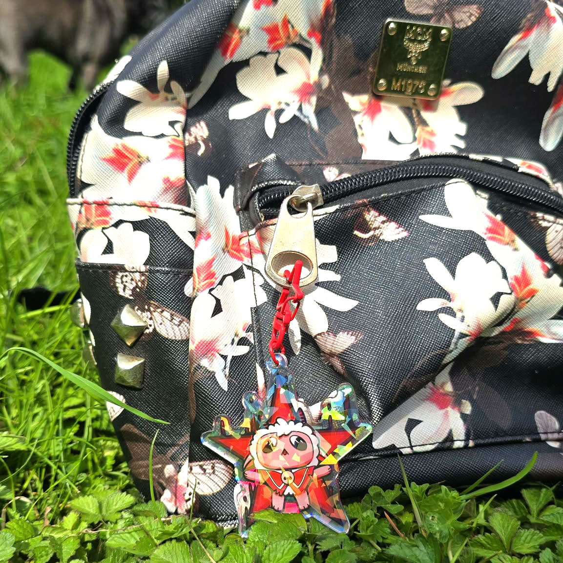 COTL - Holo hattered glass Keychain