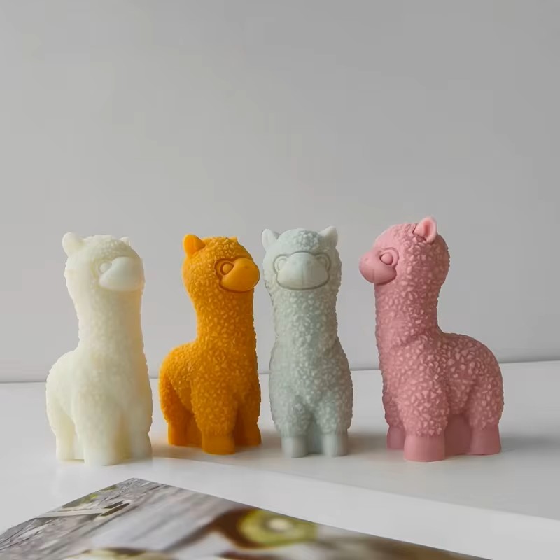 Alpaca Candle