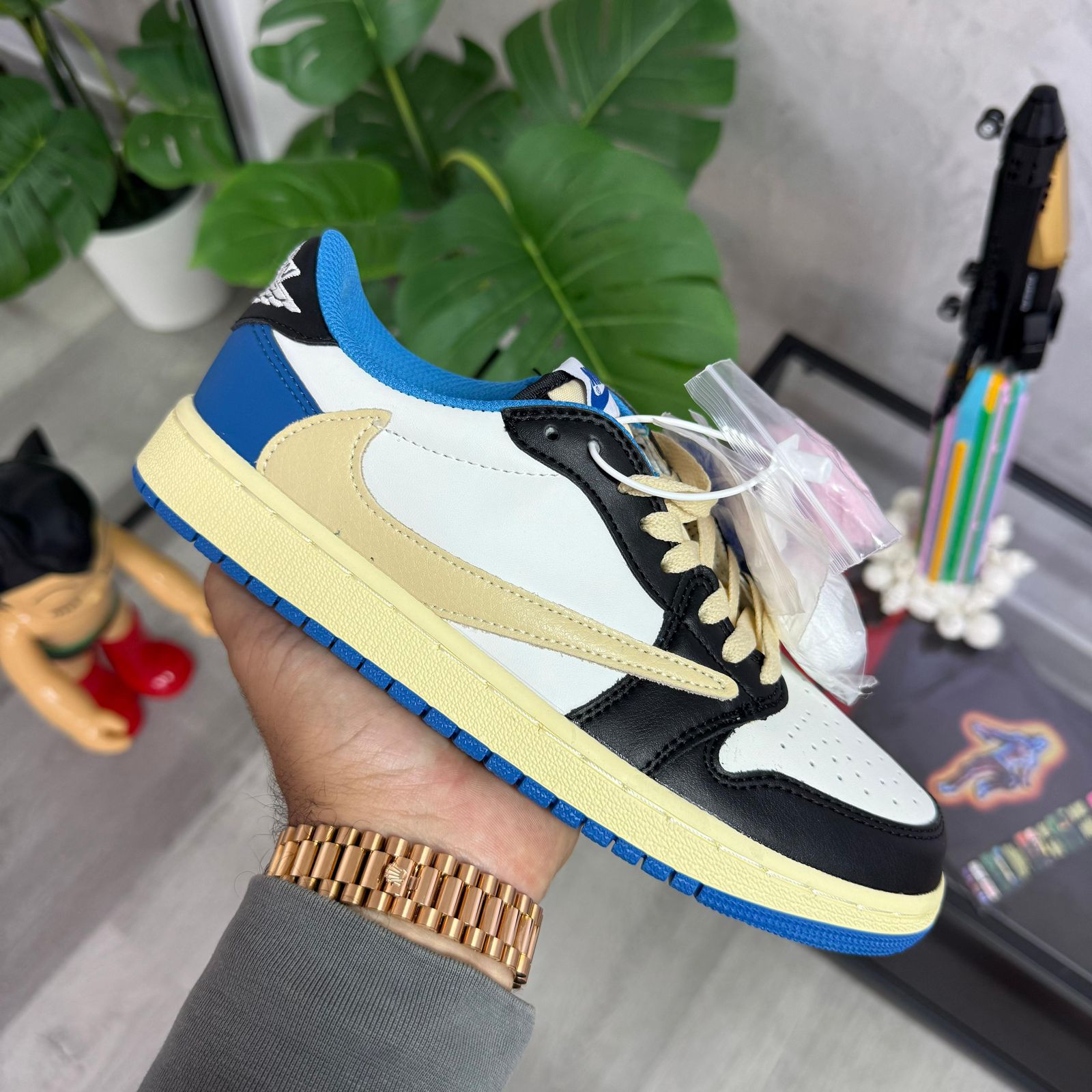 Jordan 1 Low OG x Travis Scott 