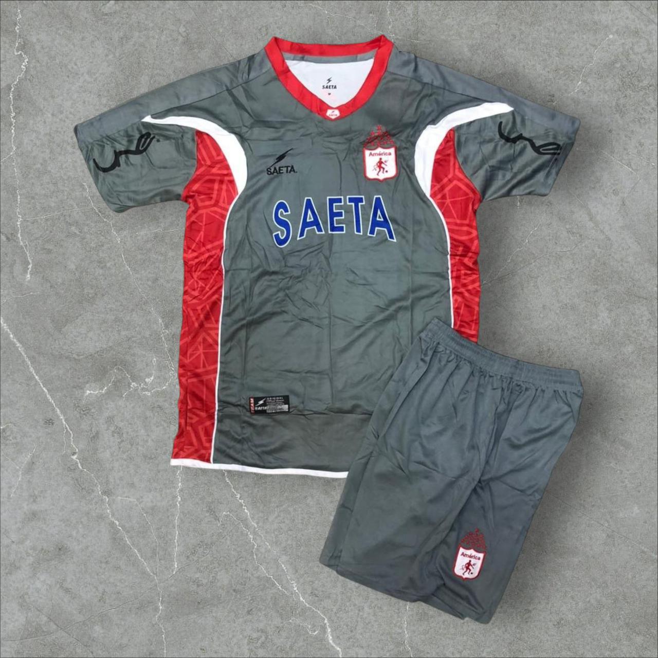 Conjunto Retro Entrenamiento América de Cali Saeta