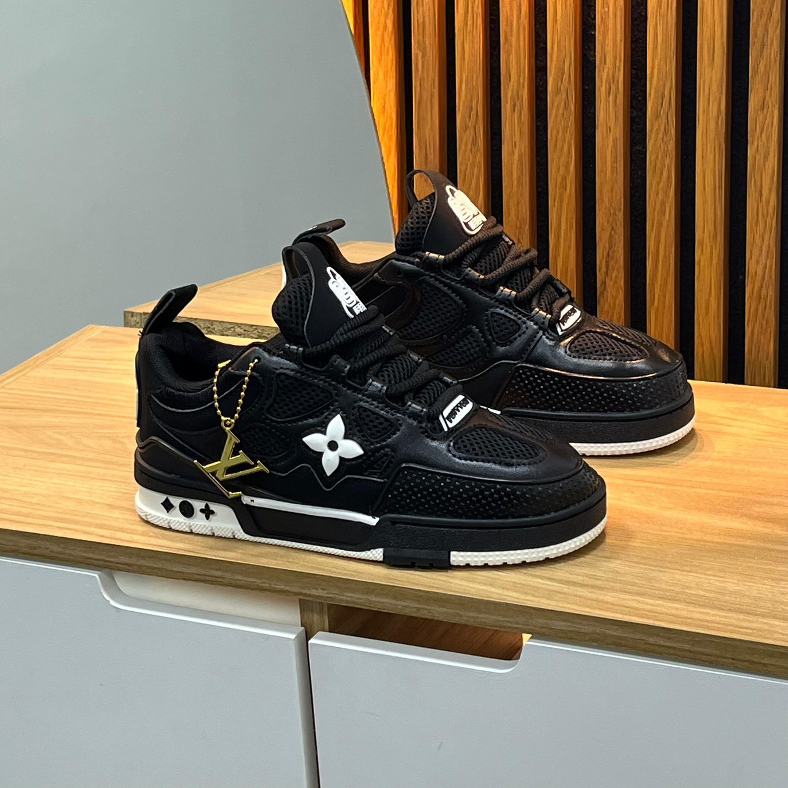 Louis Vuitton Skate Black 