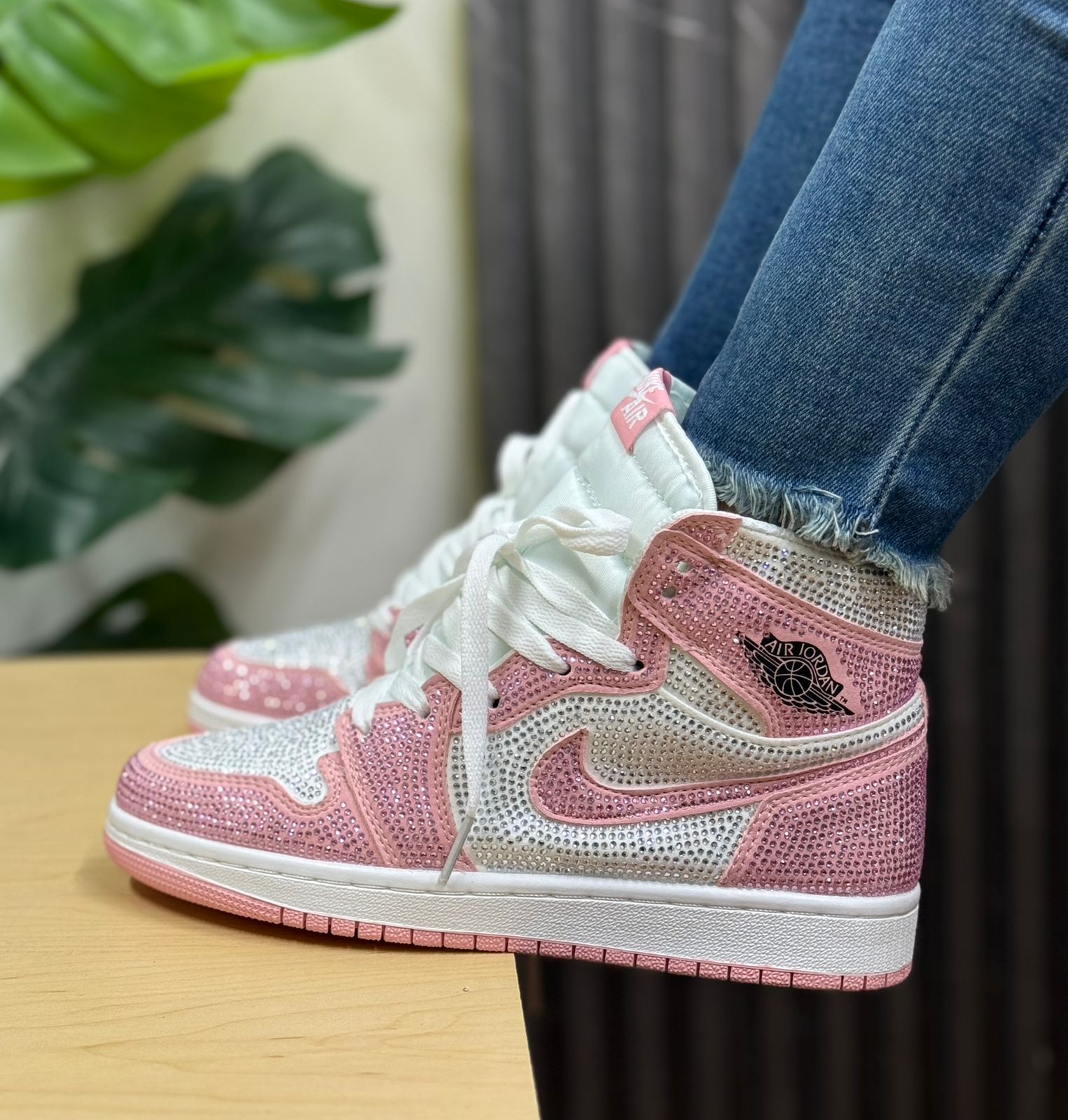 Nike Air Jordan 1 Swarovski Dama